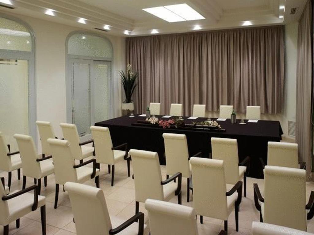 Hotel Regina Elena 57 & Oro Bianco Spa Rimini Buitenkant foto